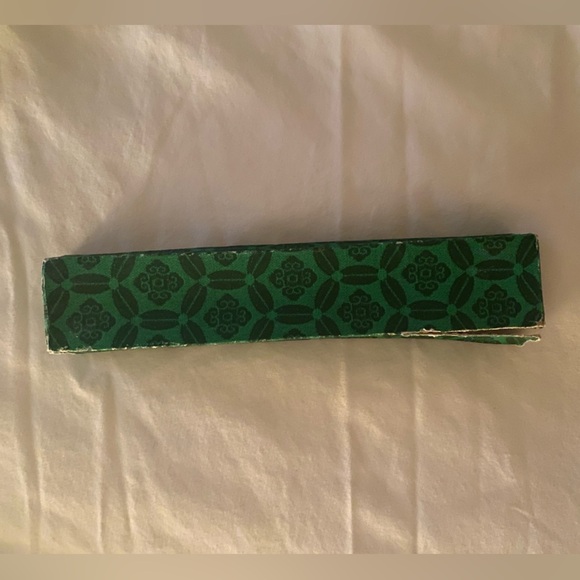 CHINESE FLOWER BAMBOO FOLDING HAND FAN + BOX + YELLOW TASSEL - Picture 5 of 14